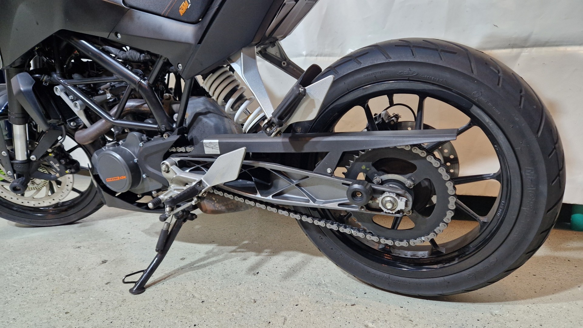 KTM 200 Duke-image-4