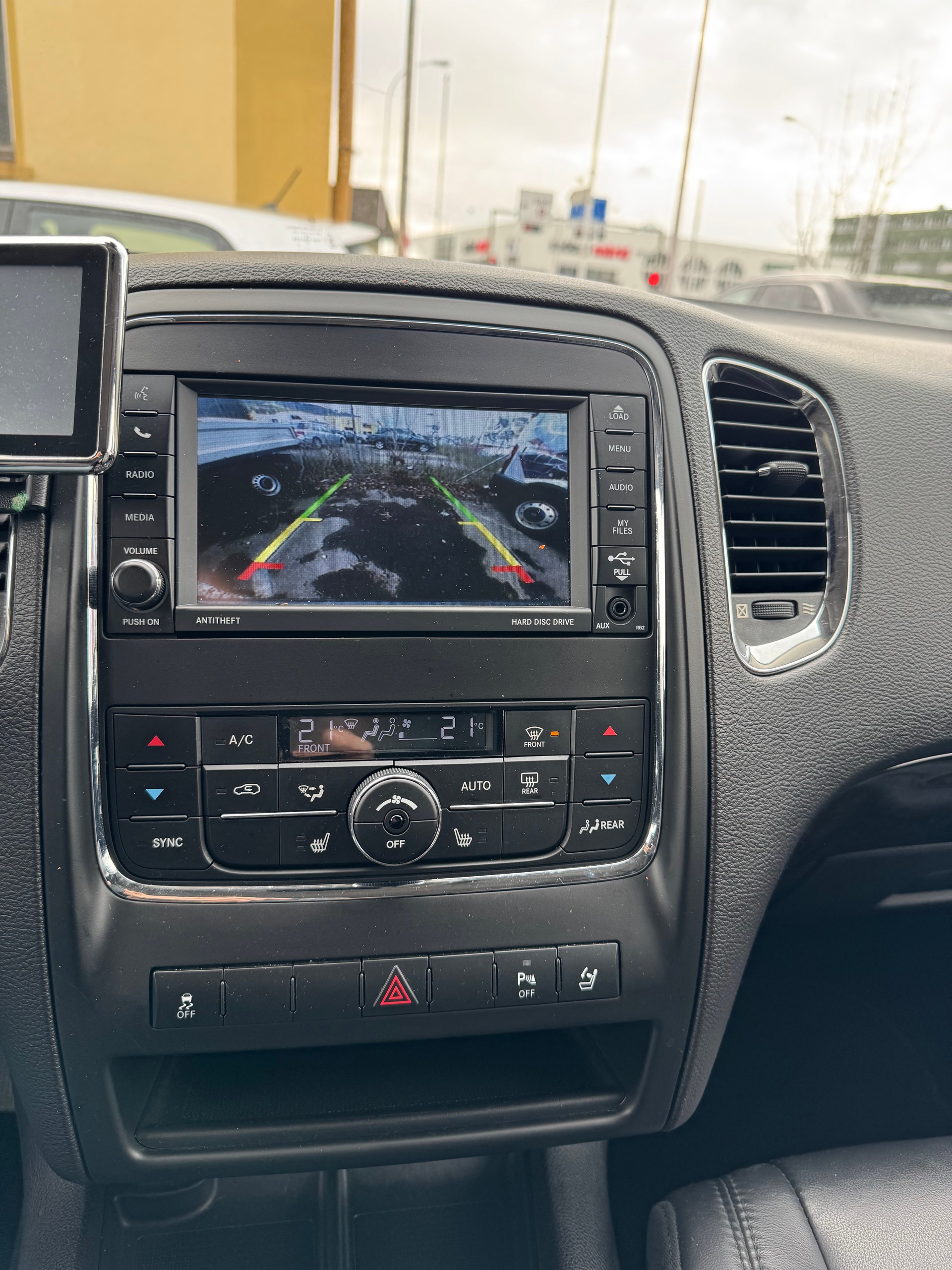 DODGE Durango-image-4