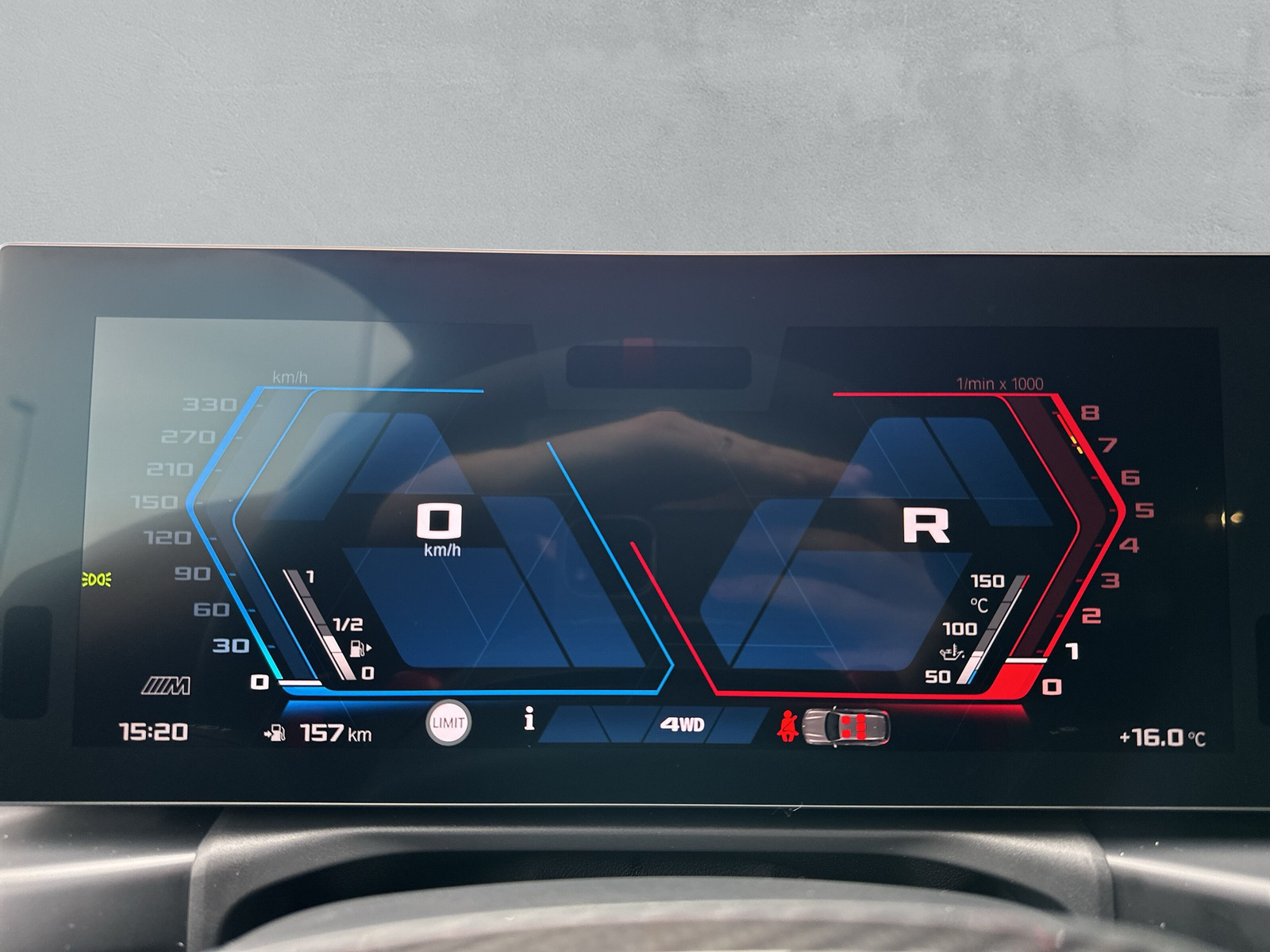 BMW M3 Touring xDrive Competition M-image-18