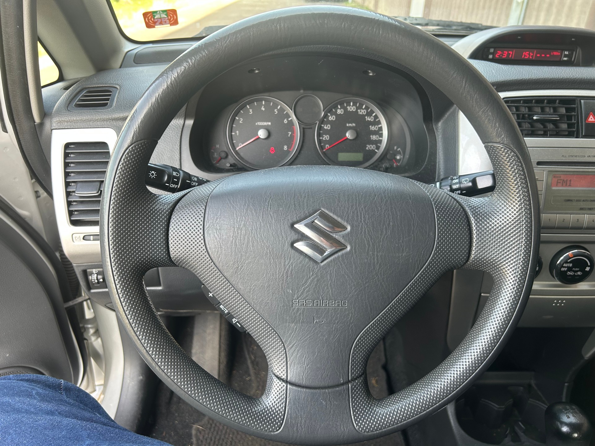 SUZUKI Liana 1.6 16V Sport Limited Edition 4WD-image-8