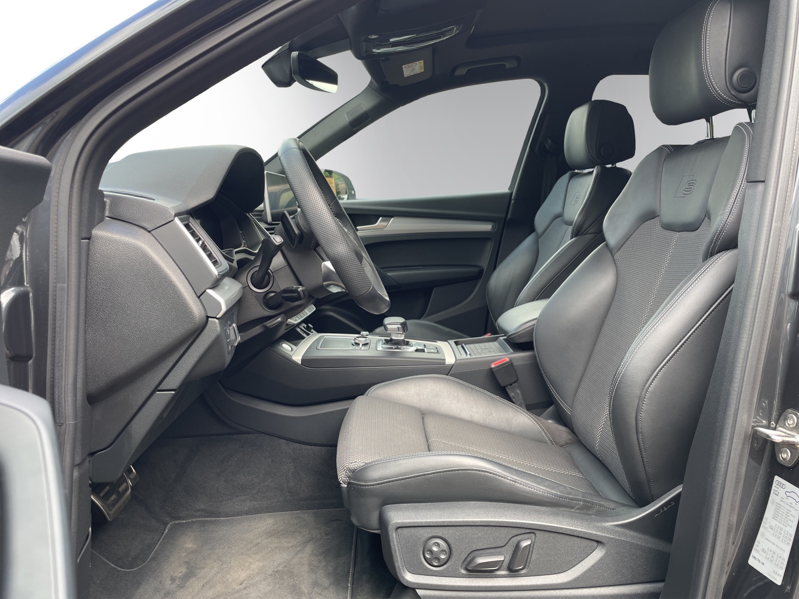 AUDI Q5 45 TFSI sport quattro S-tronic-image-7