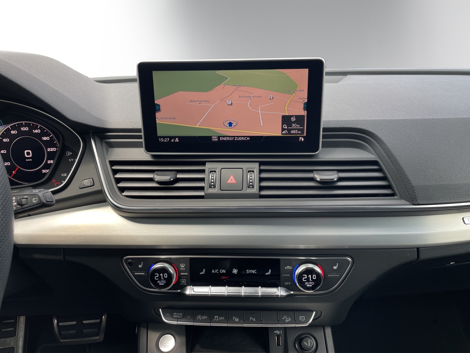 AUDI Q5 45 TFSI sport quattro S-tronic-image-12