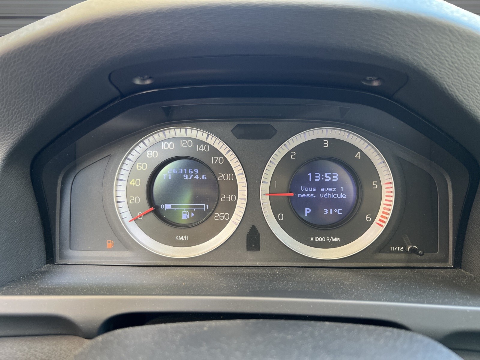 VOLVO V60 D5 AWD Summum Geartronic-image-12