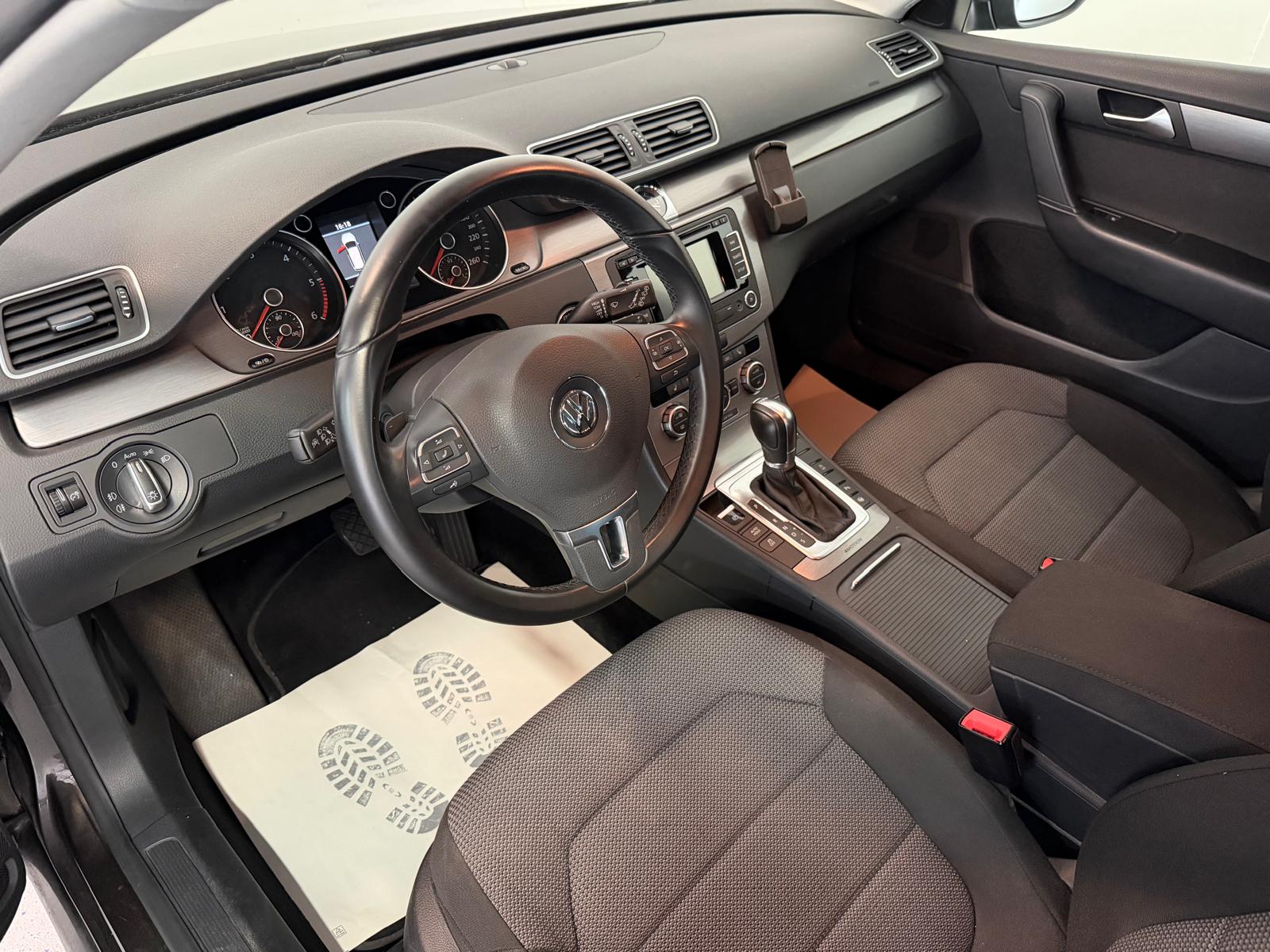 VW Passat Variant 2.0 TDI BMT Comfortline 4M DSG-image-15