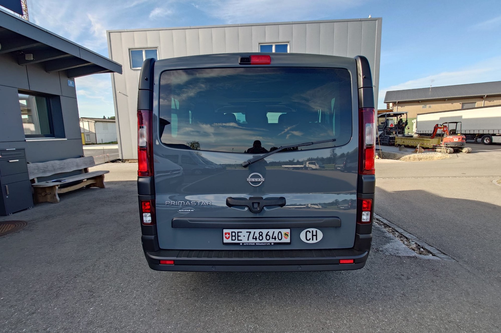 NISSAN Primastarr Kombi 2.8 t L1 H1 2. Tekna-image-3