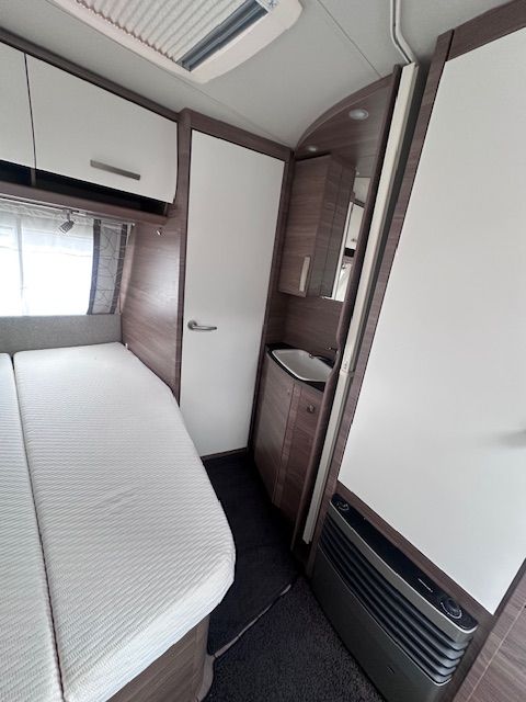 KNAUS Sport 450FU Silver Edition-image-2