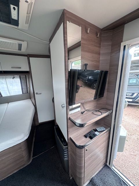 KNAUS Sport 450FU Silver Edition-image-12