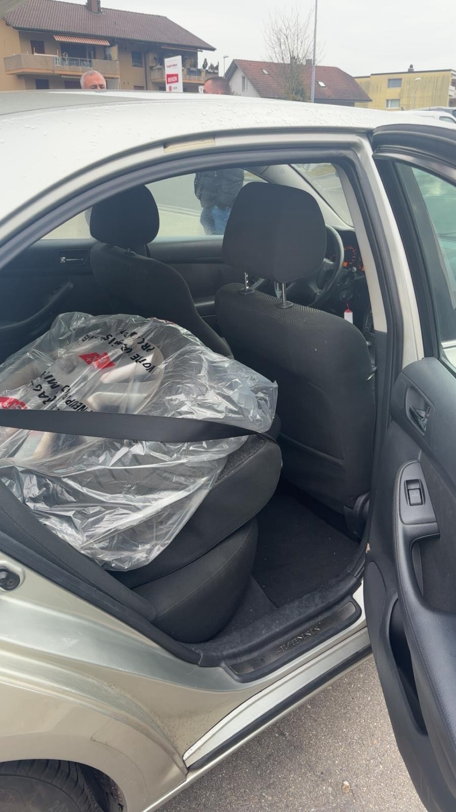TOYOTA Avensis 2.4 D4 VVT-i Linea Sol Sedan T-Step5-image-9