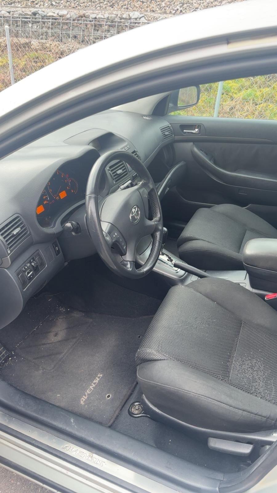 TOYOTA Avensis 2.4 D4 VVT-i Linea Sol Sedan T-Step5-image-6