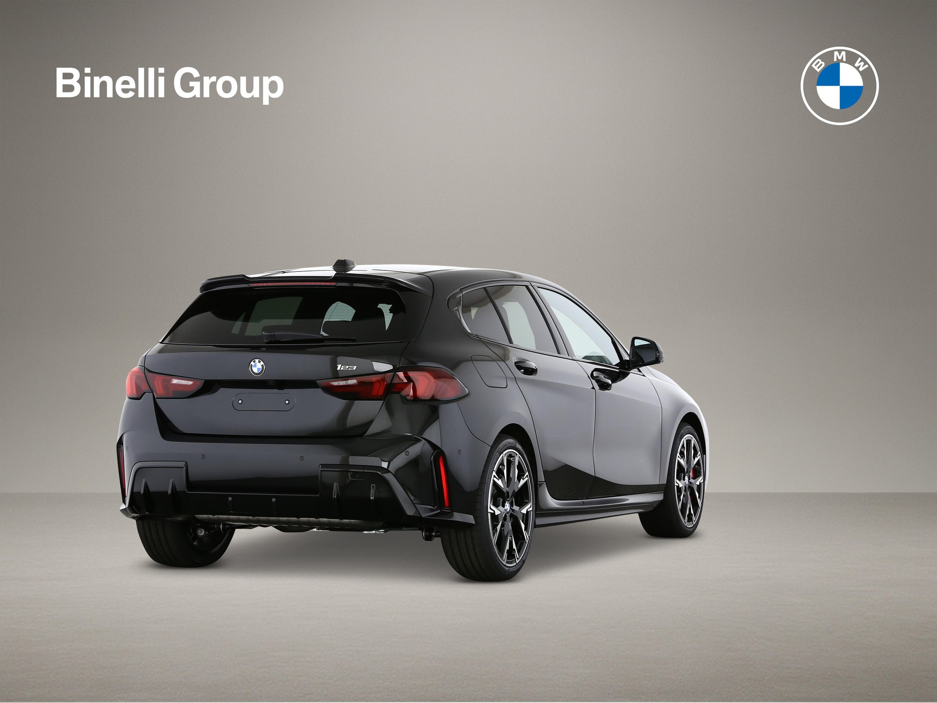 BMW 123 xDrive-showroom-element-1