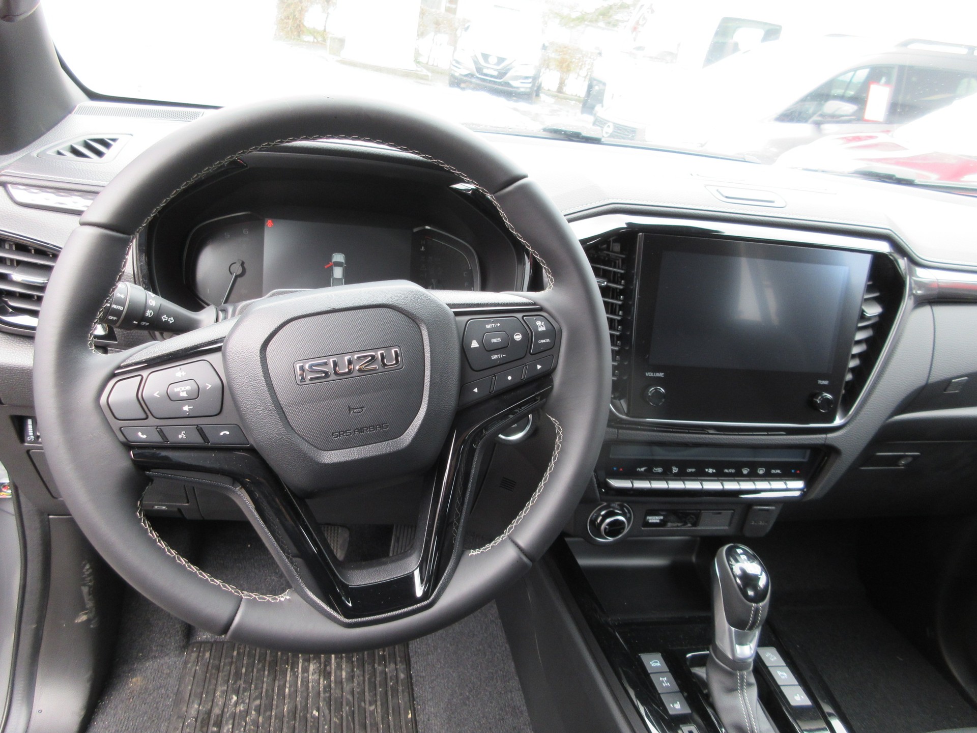 ISUZU D-Max Crew Pick-up 1.9 DDi N60 Nitro Sport 4x4-image-4
