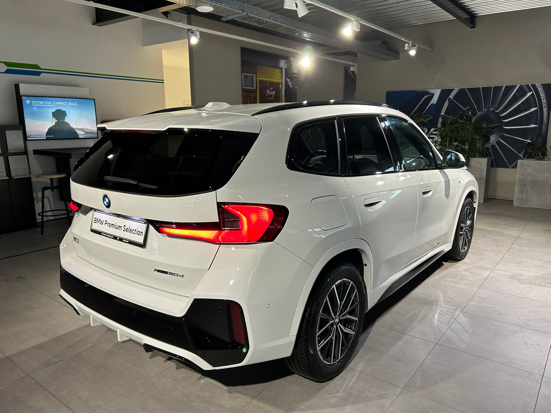 BMW X1 xDrive 20d 48V M Sport-image-10