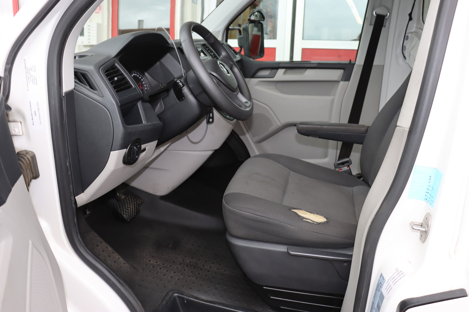 VW T6 2.0 TDI DSG-image-10