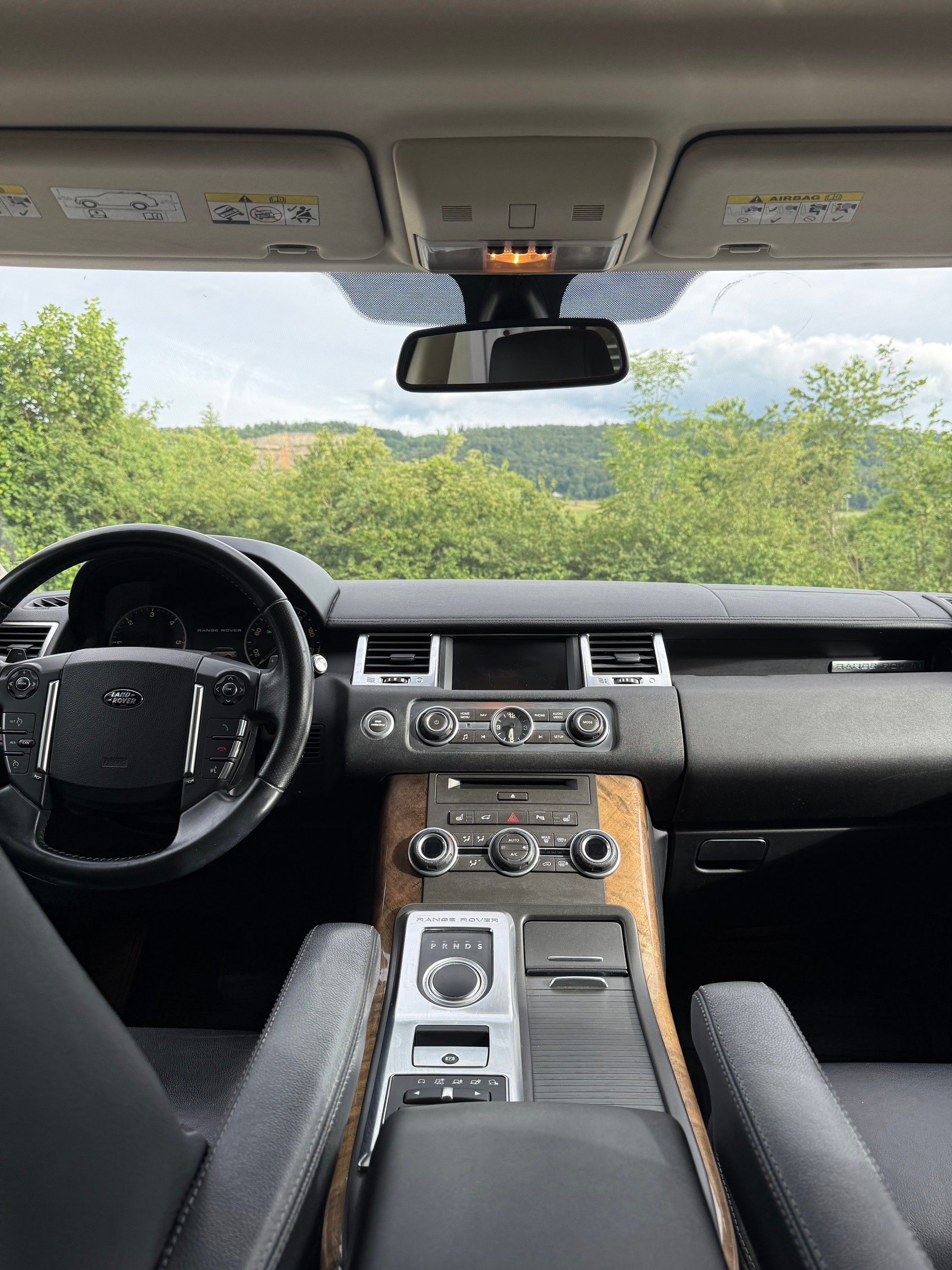 LAND ROVER Range Rover Sport 3.0 TDV6 Zermatt Automatic-image-12