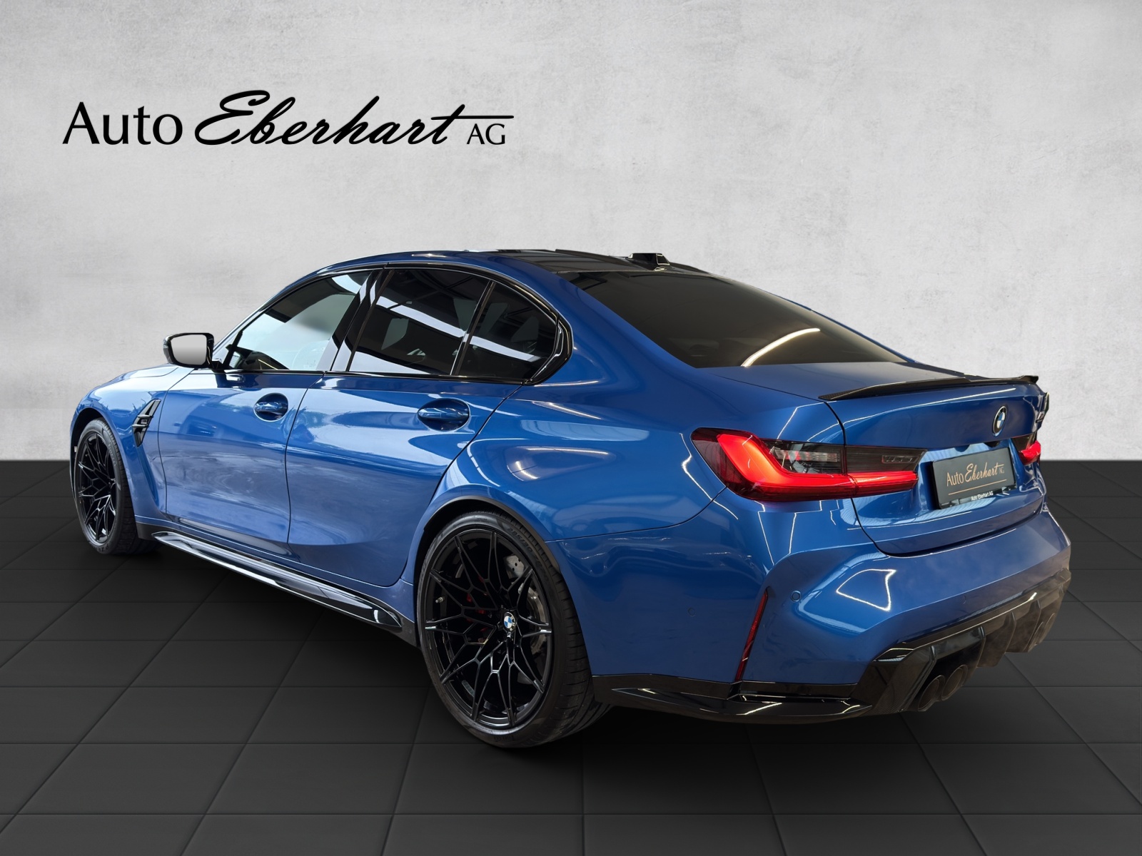 BMW M3 Competition M xDrive LCI Saphirblau-showroom-element-1