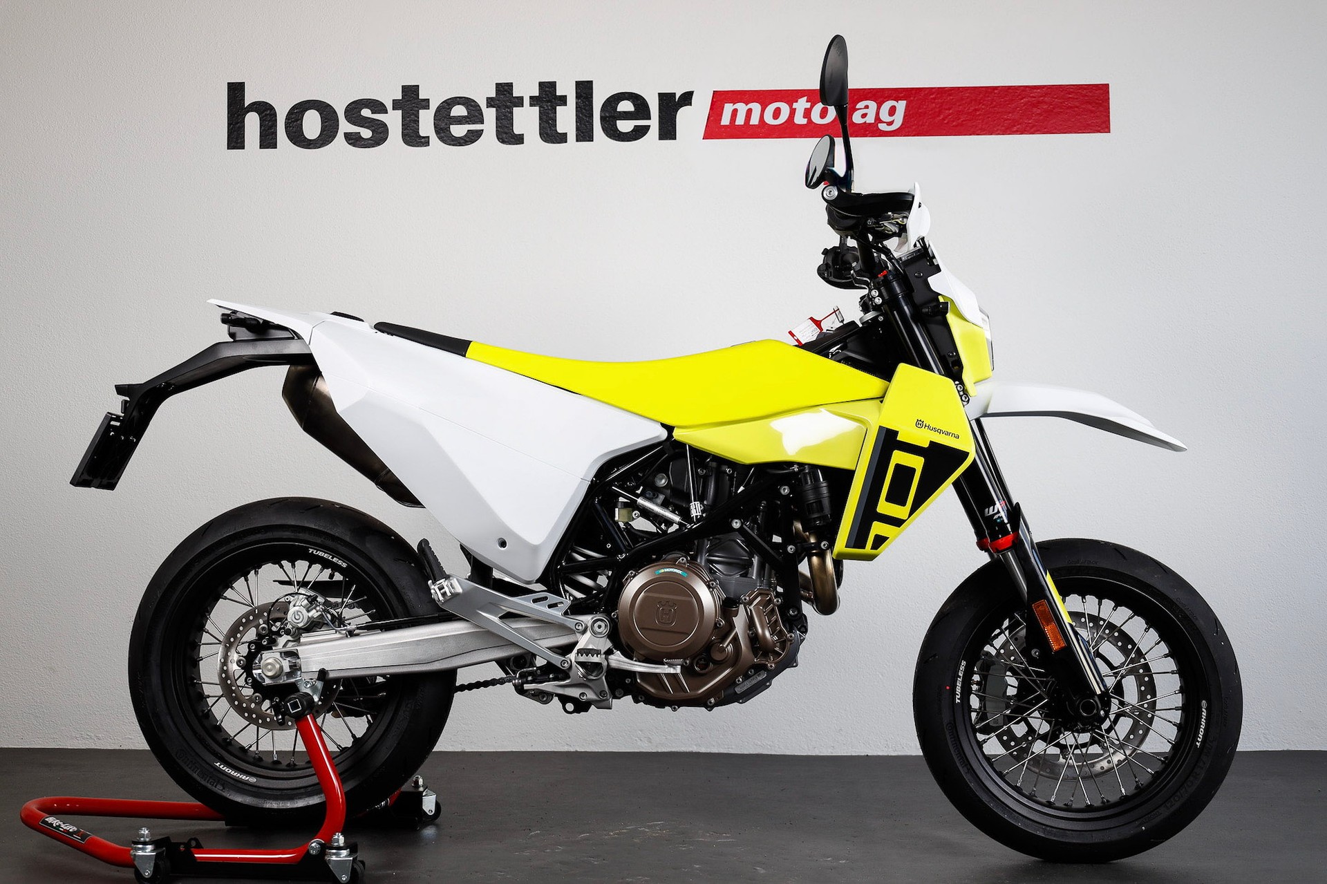 HUSQVARNA 701 Supermoto-image-4
