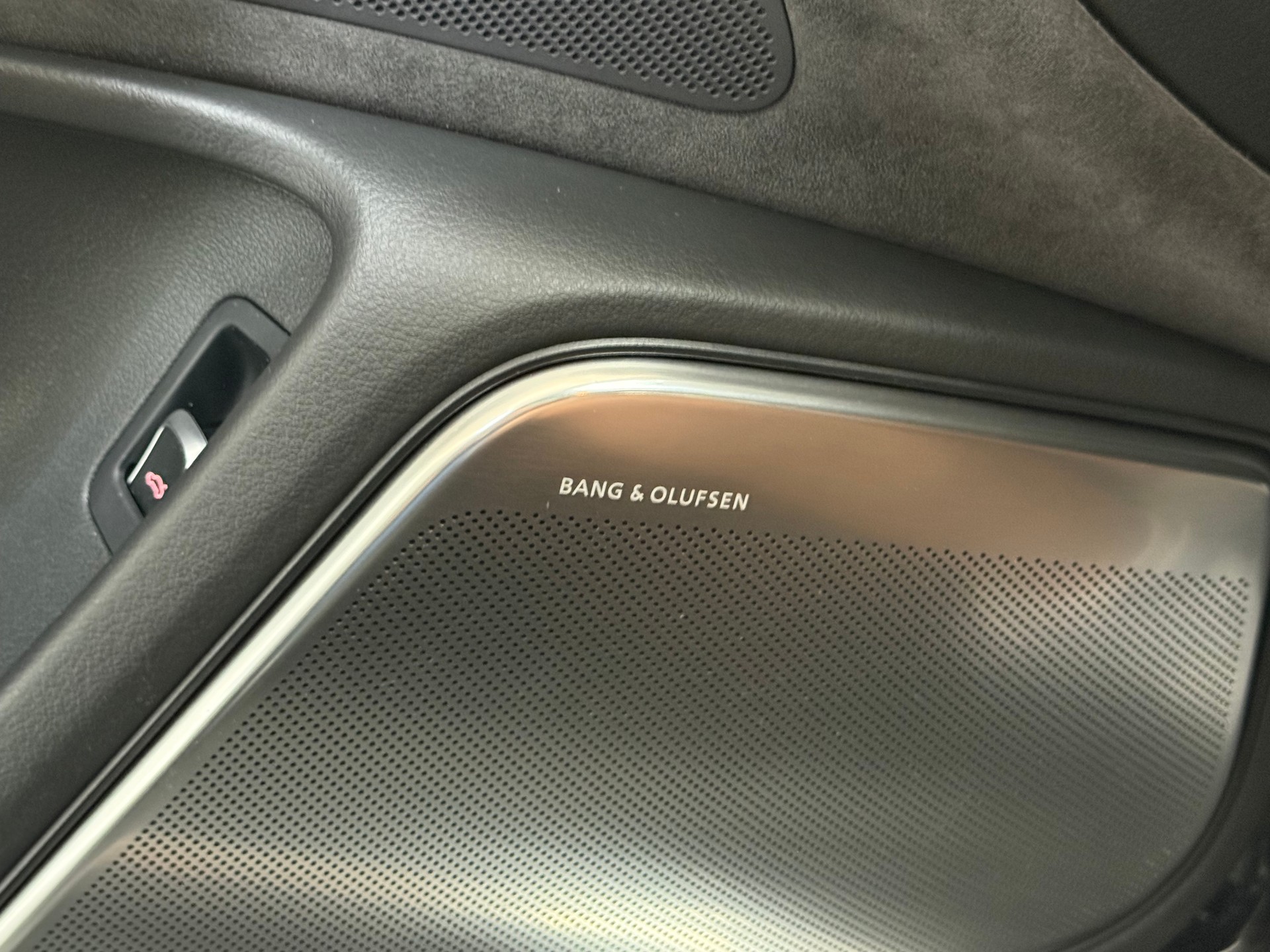 AUDI A6 Avant 3.0 TDI V6 quattro S-Line inkl. Garantie & Vollausstattung!-image-17