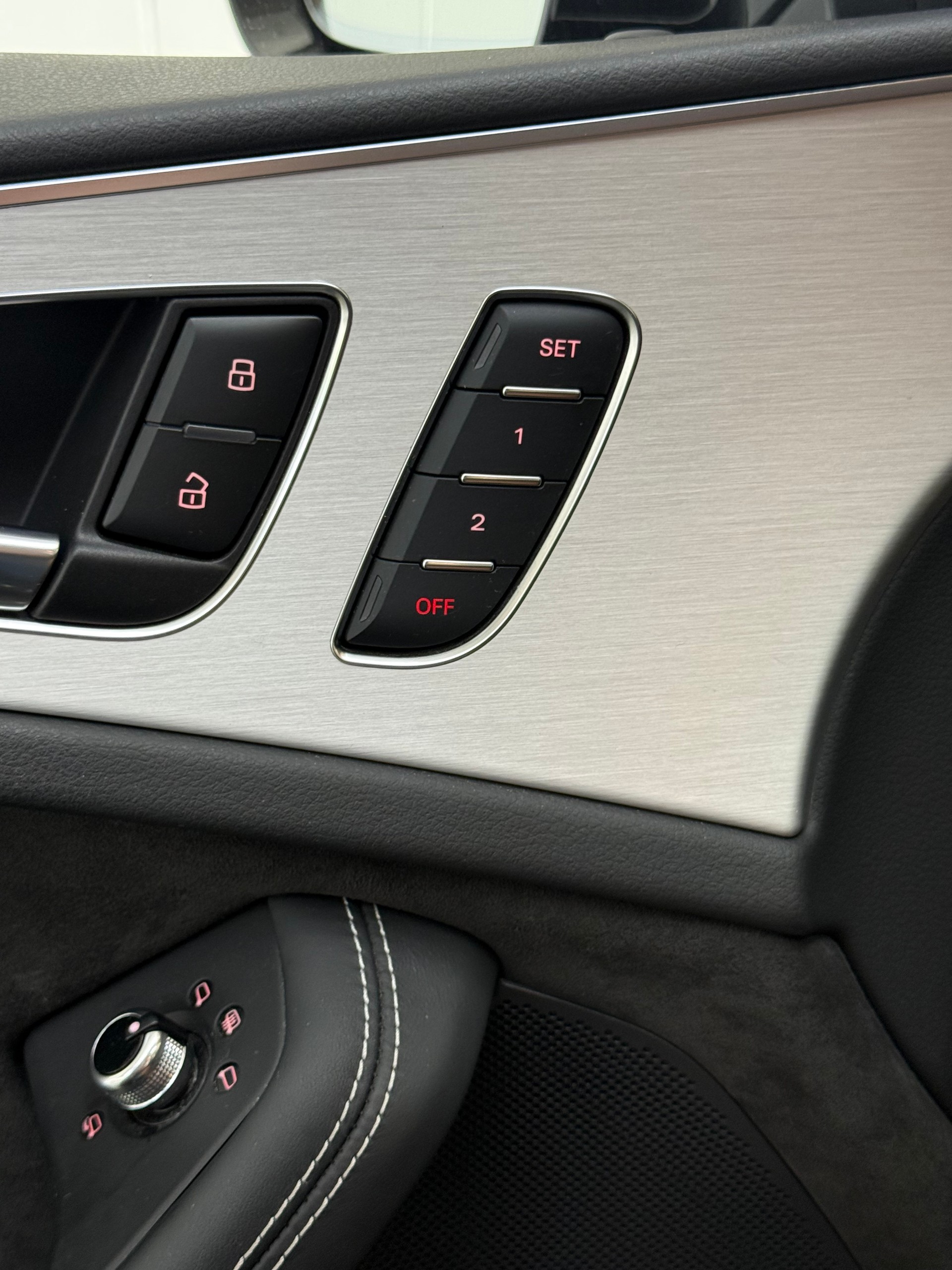 AUDI A6 Avant 3.0 TDI V6 quattro S-Line inkl. Garantie & Vollausstattung!-image-16