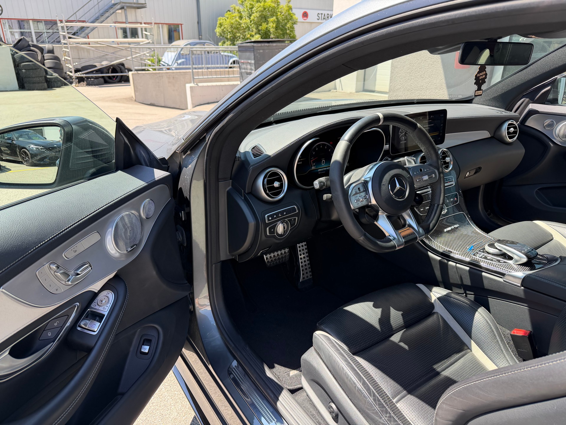 MERCEDES-BENZ C 63 S AMG 9G-tronic-image-7