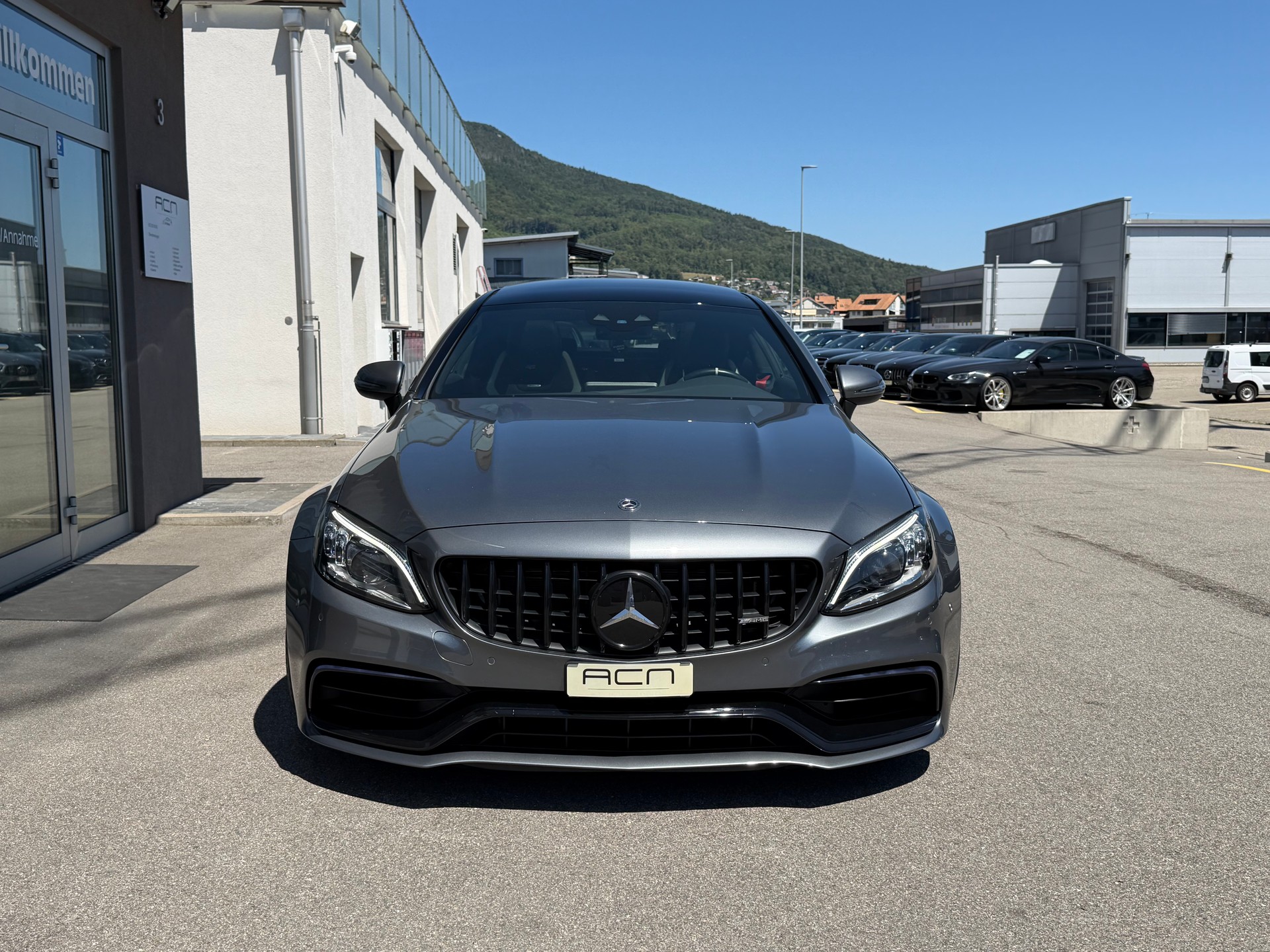 MERCEDES-BENZ C 63 S AMG 9G-tronic-showroom-element-2