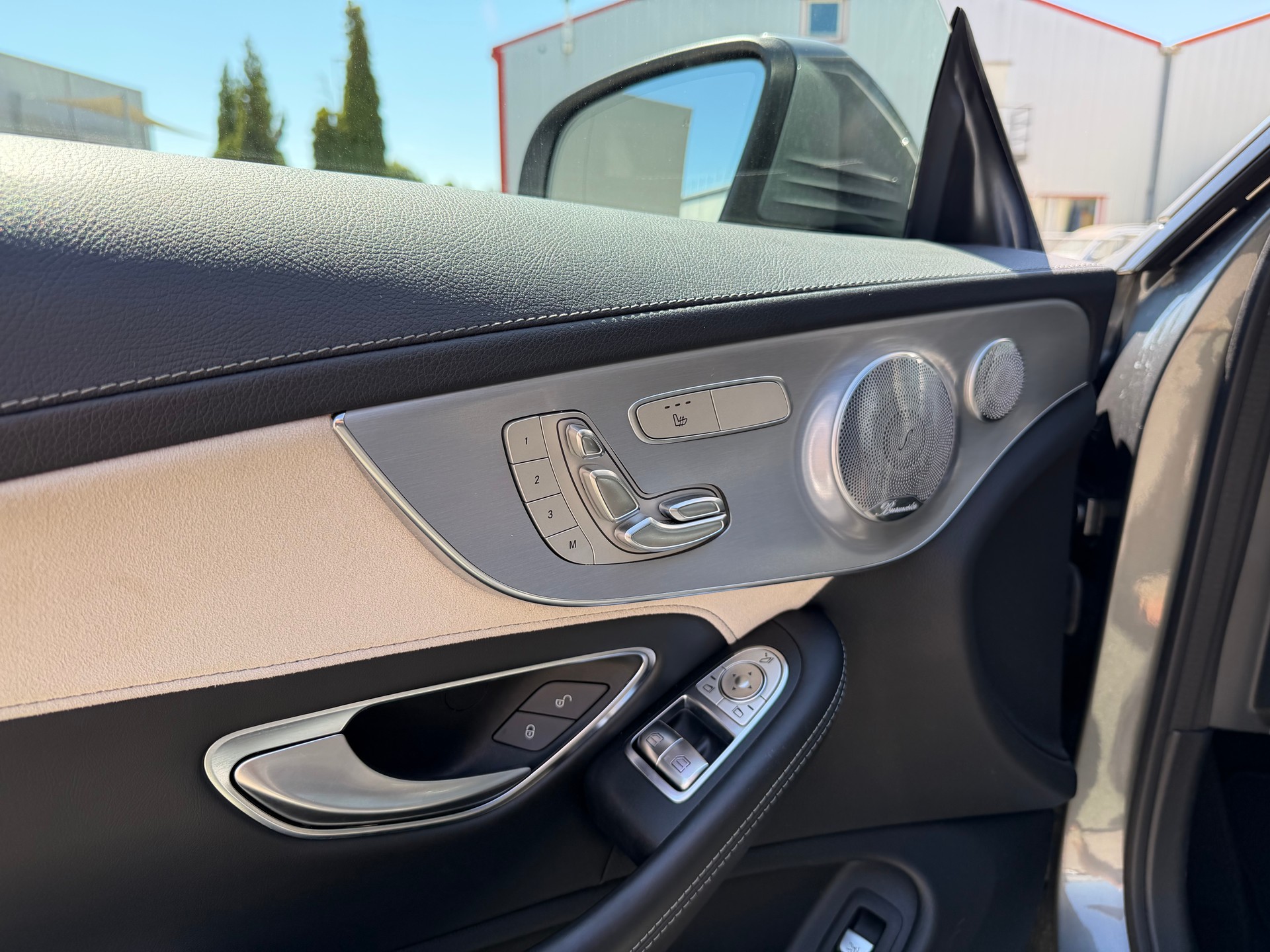 MERCEDES-BENZ C 63 S AMG 9G-tronic-image-8