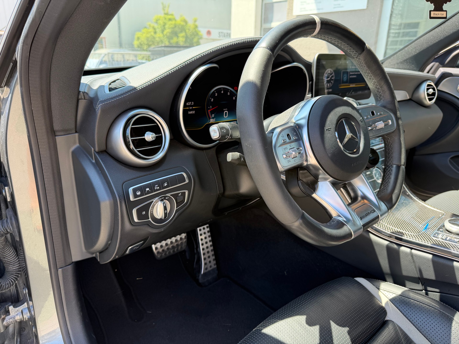 MERCEDES-BENZ C 63 S AMG 9G-tronic-image-11