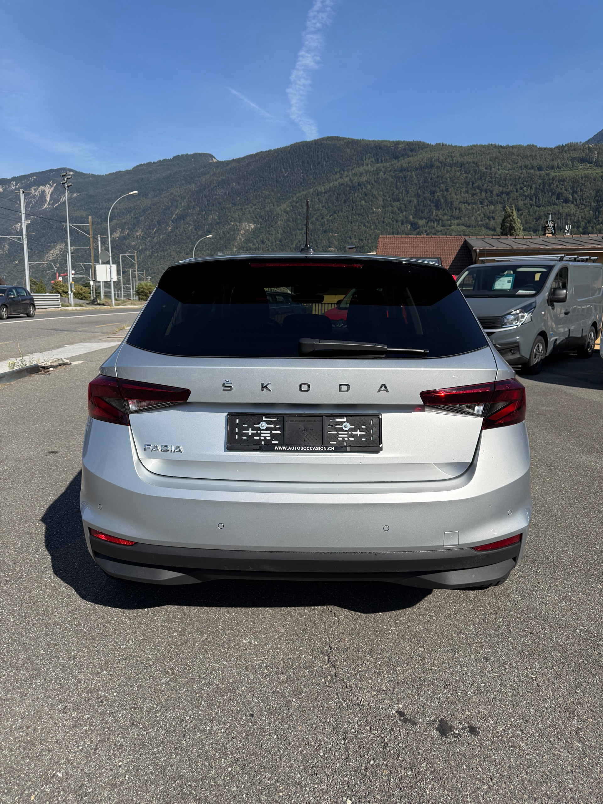 SKODA Fabia 1.0 TSI Ambition-image-7