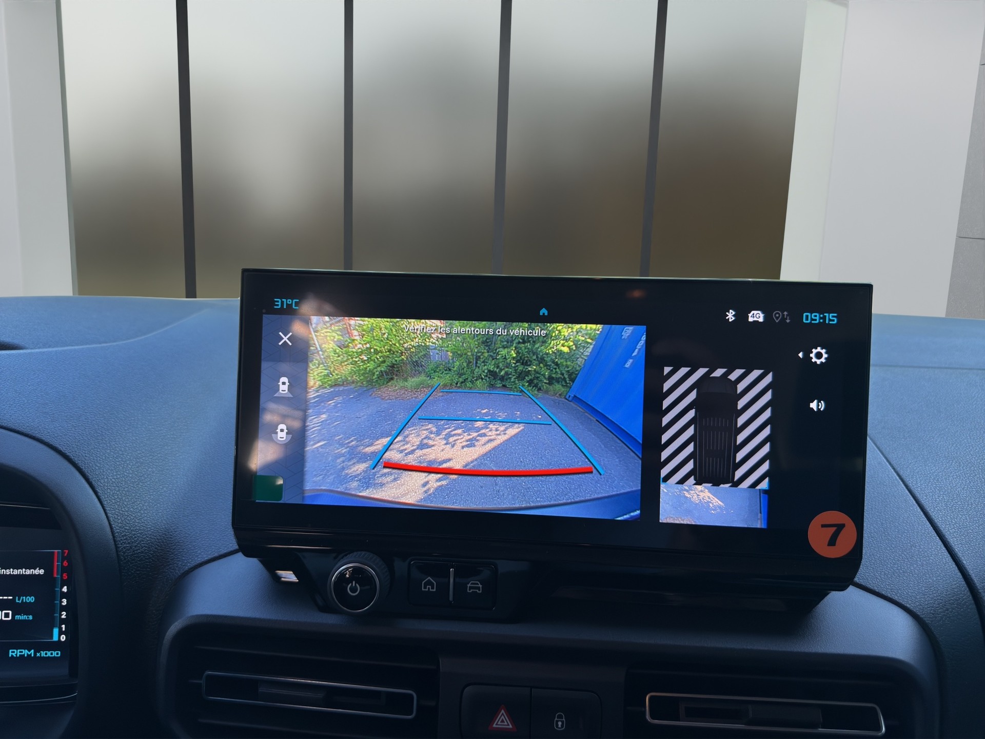 CITROEN Berlingo XL 1.5 BlueHDi 130 Tonic-image-12