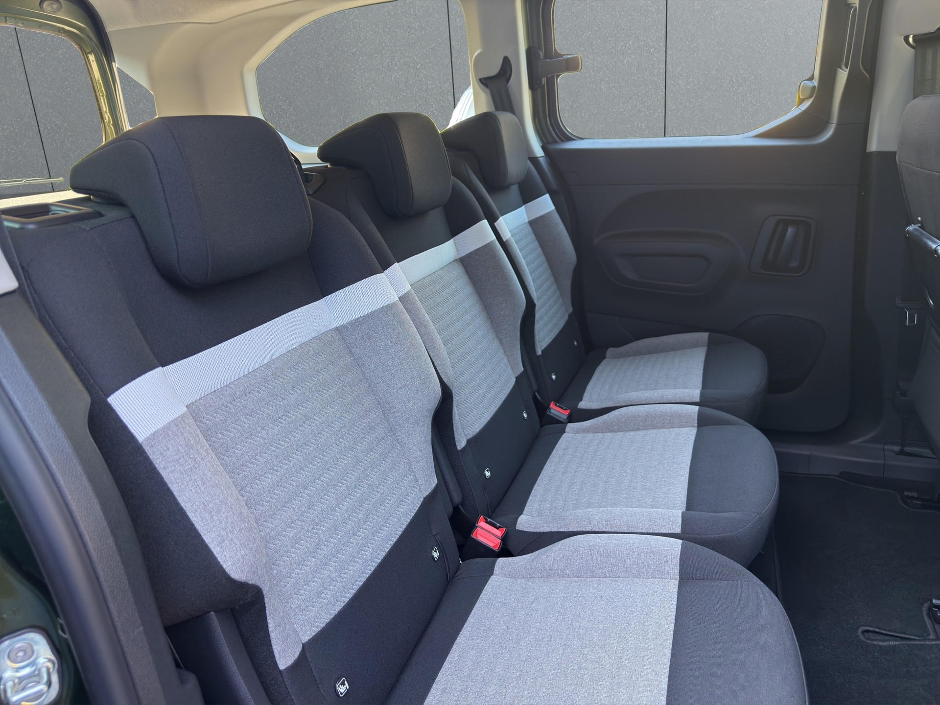 CITROEN Berlingo XL 1.5 BlueHDi 130 Tonic-image-14