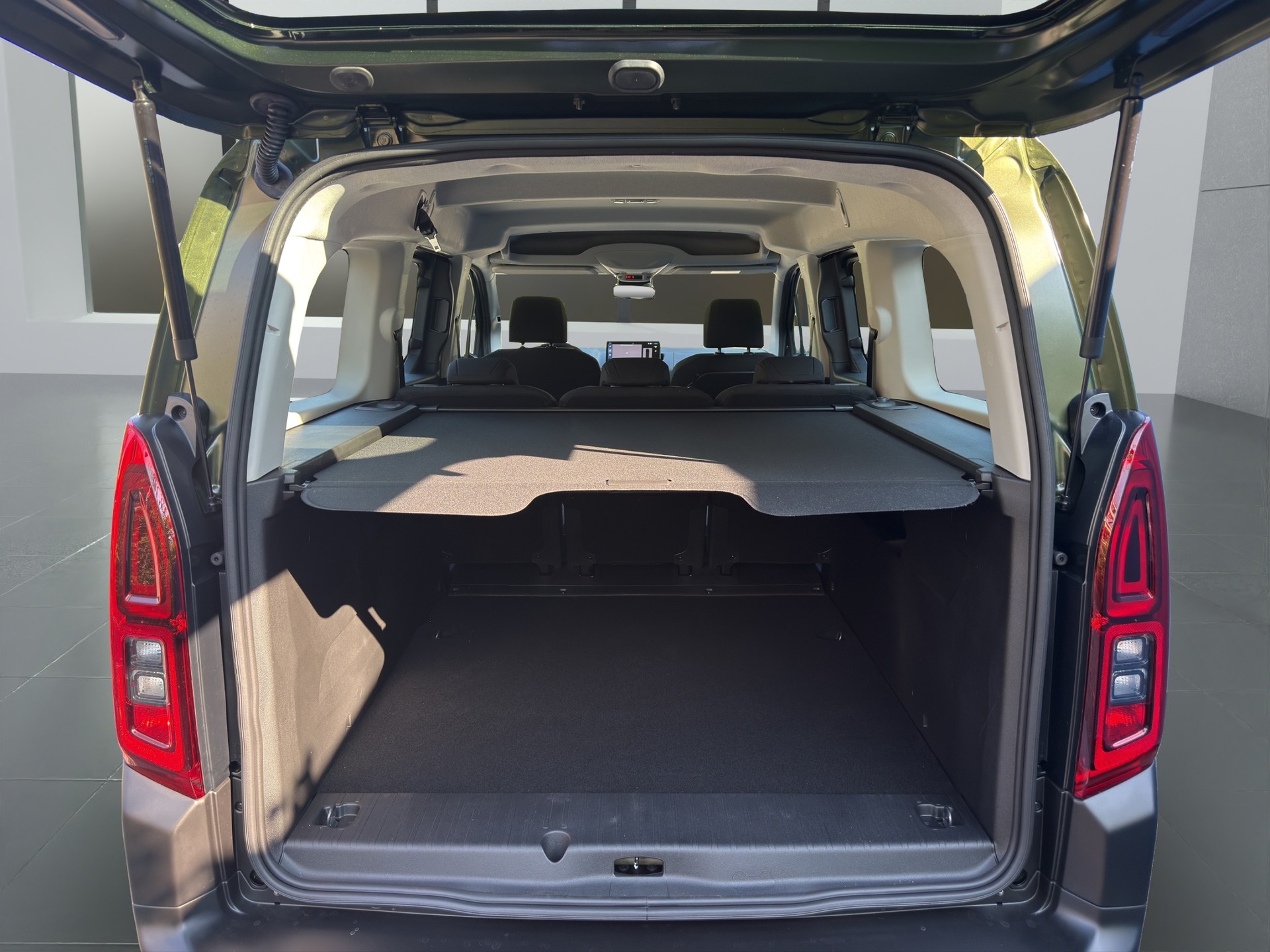 CITROEN Berlingo XL 1.5 BlueHDi 130 Tonic-image-15