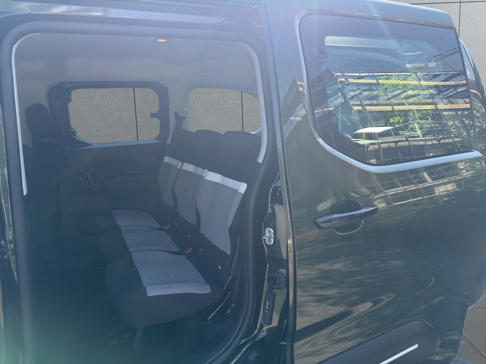 CITROEN Berlingo XL 1.5 BlueHDi 130 Tonic-image-17