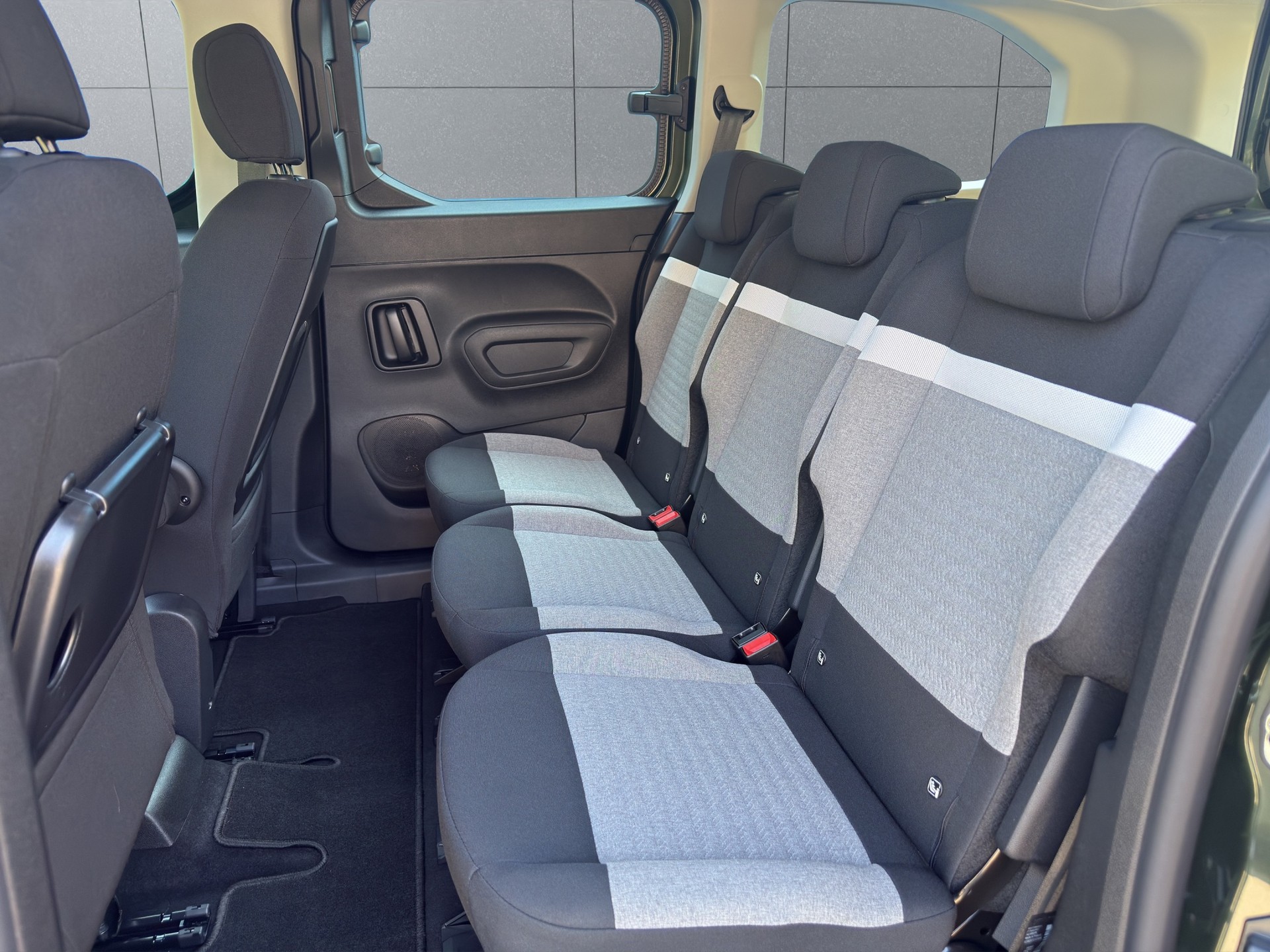 CITROEN Berlingo XL 1.5 BlueHDi 130 Tonic-image-9