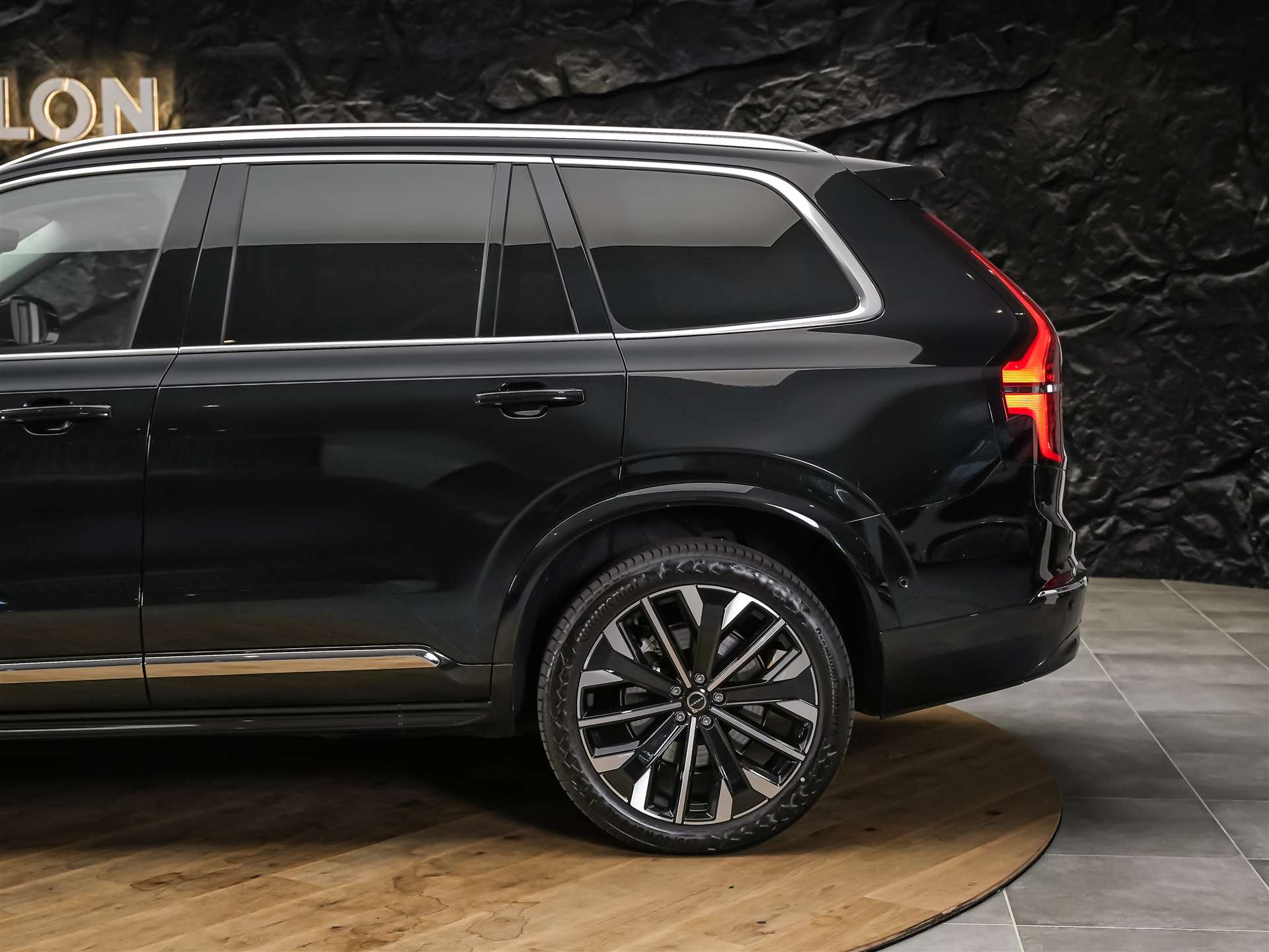 VOLVO XC90 B5 AWD Plus Bright Geartronic *Facelift*7 Sitze*Panorama*-image-20