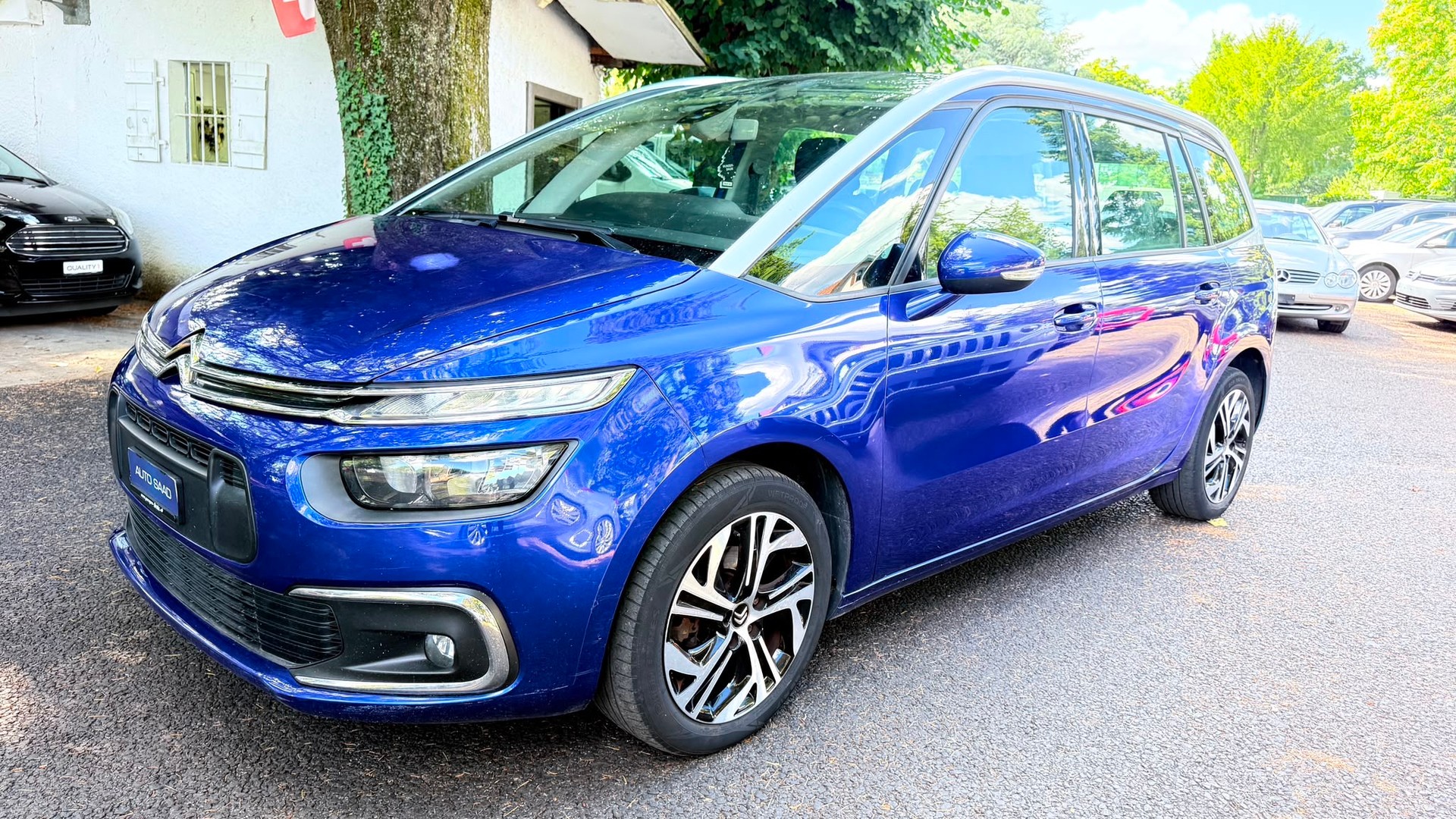 CITROEN Grand C4 Picasso 1.2 Pure Tech Shine-image-1