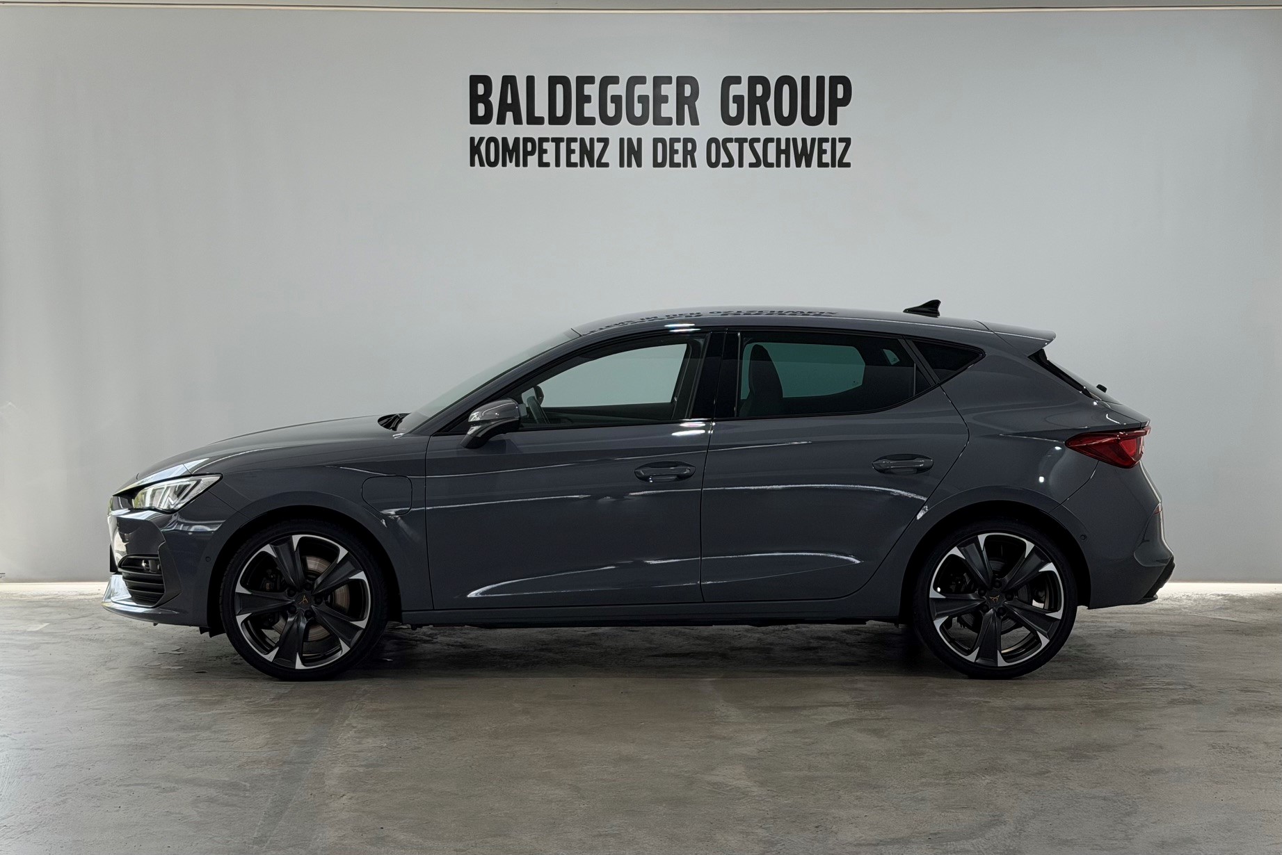 CUPRA LEON 1.4 e-HYBRID pHEV DSG-showroom-element-2