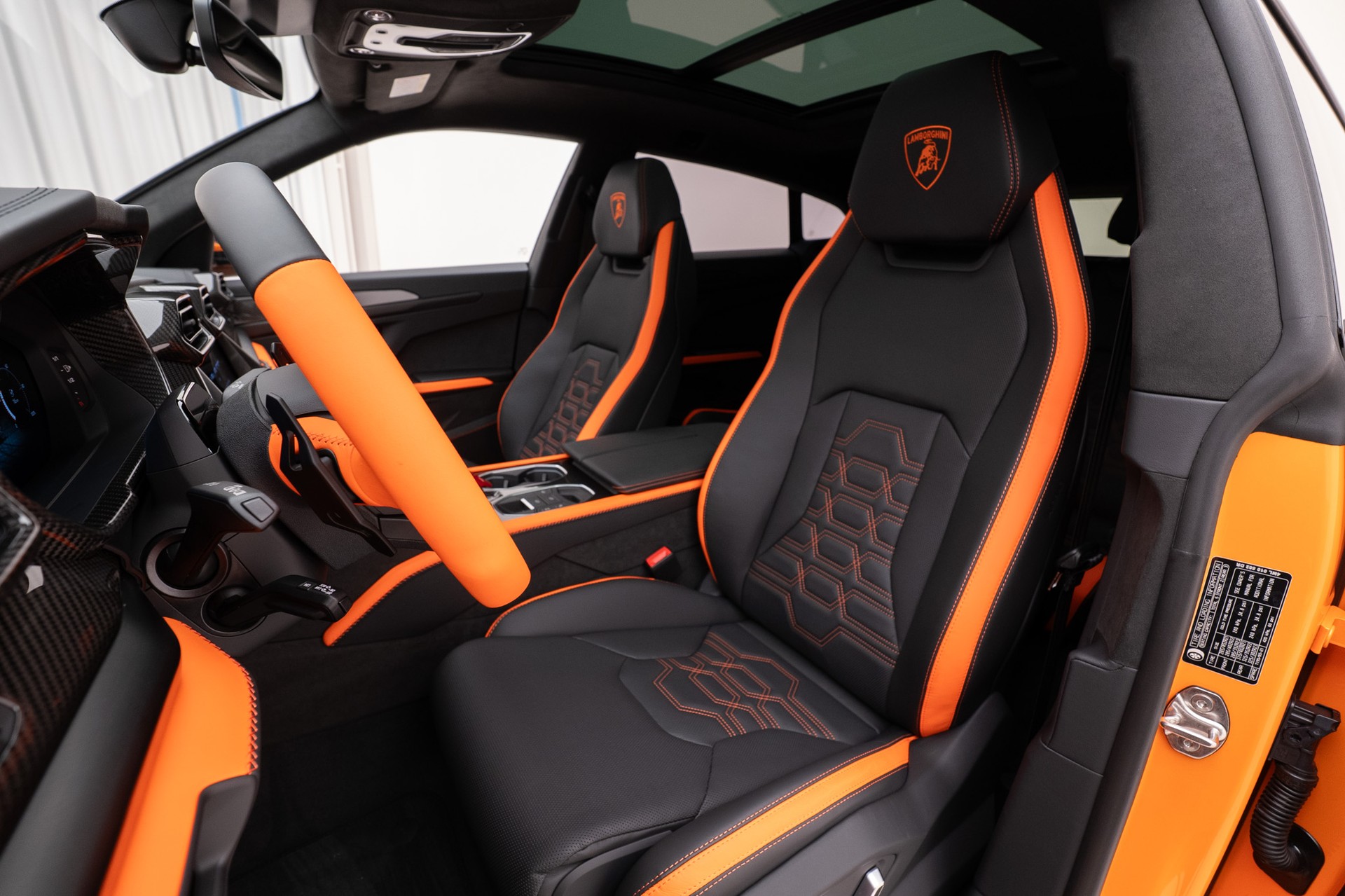 LAMBORGHINI Urus SE-image-6