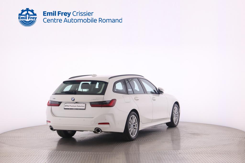 BMW 320d xDrive Touring-showroom-element-1