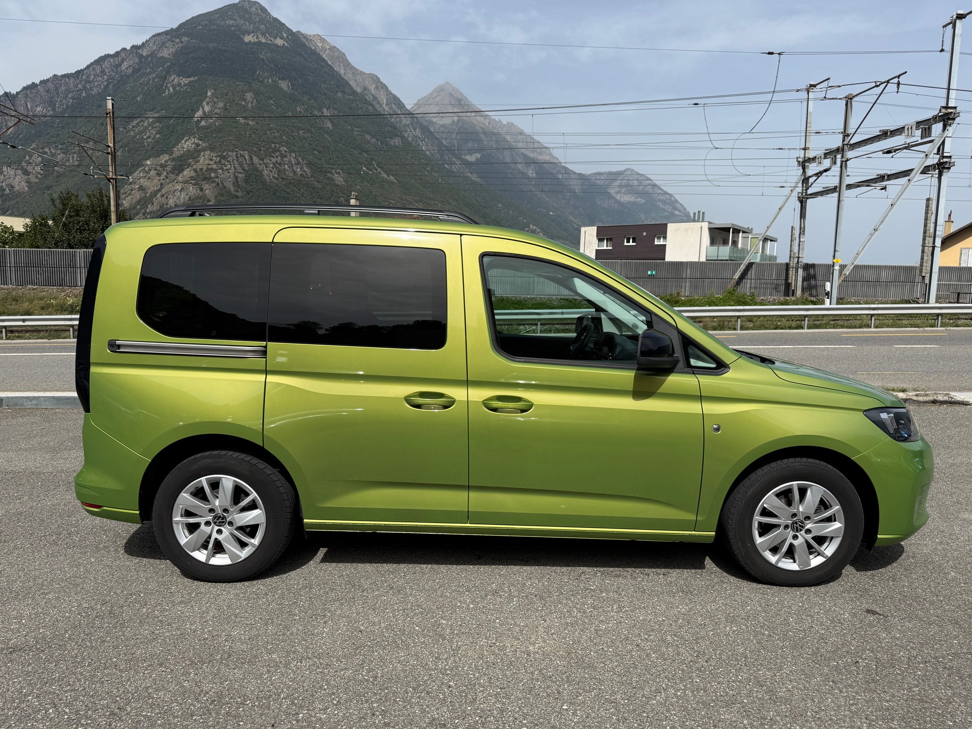 VW Caddy 2.0 TDI Liberty-image-5