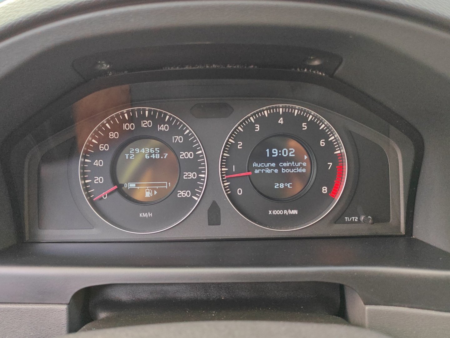 VOLVO V70 2.5T Summum – 200 ch – Cuir, sièges chauffants, barres de toit [Expertisé]-image-17
