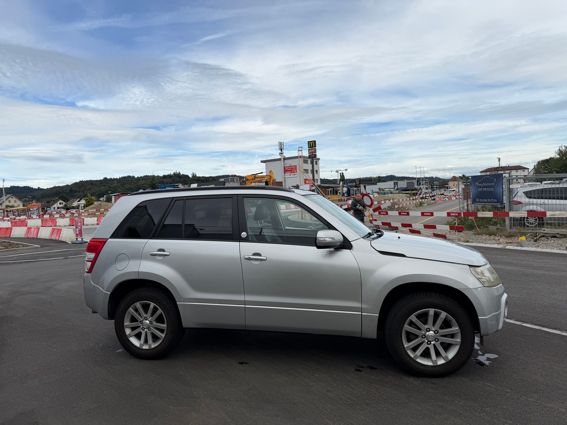 SUZUKI Grand Vitara 2.4 16V GL Top Barry-image-3