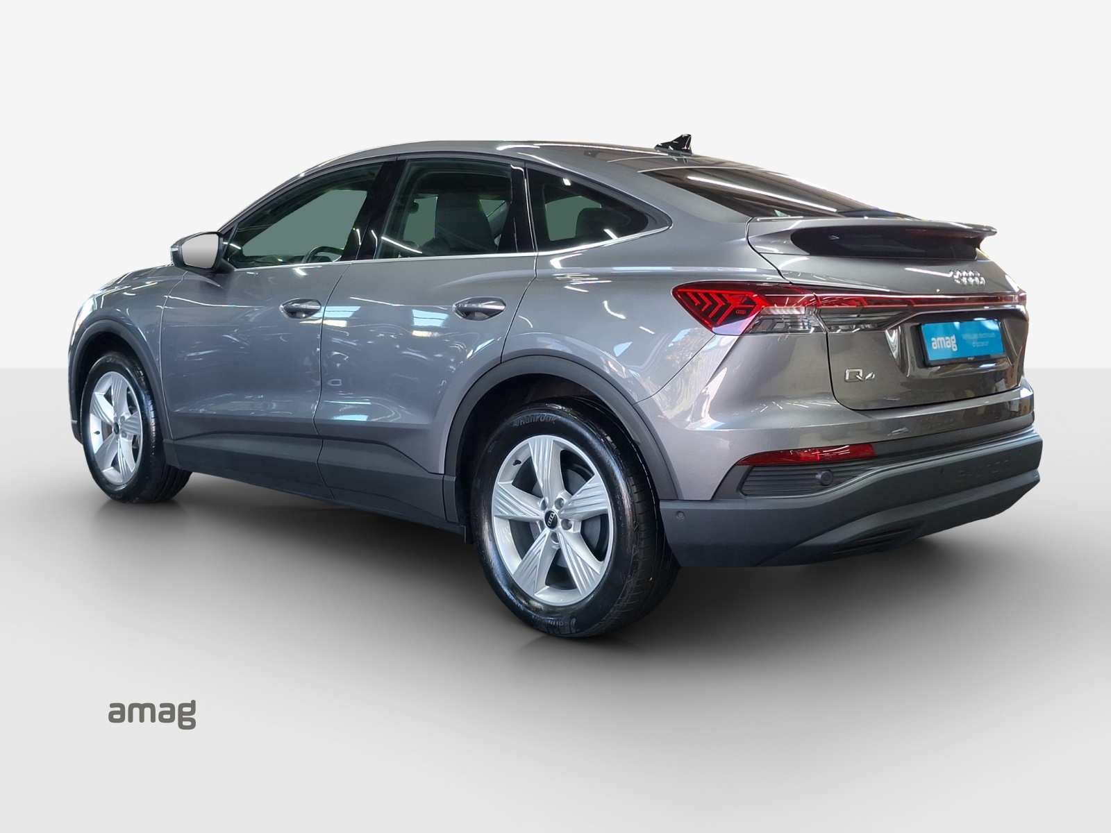AUDI Q4 Sportback e-tron 35-showroom-element-3