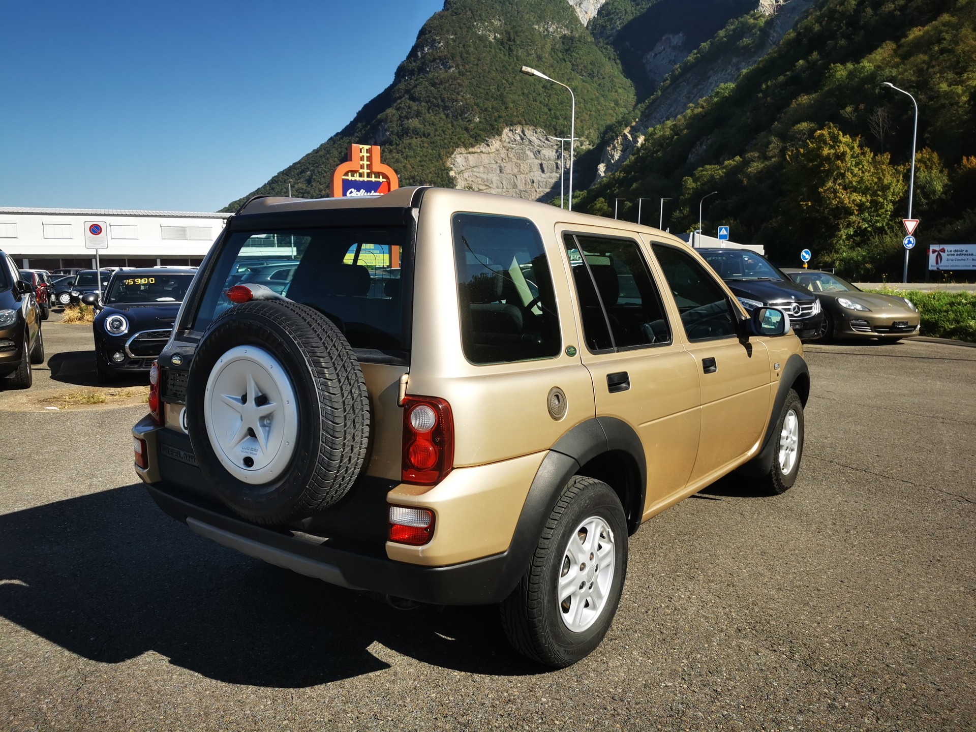 LAND ROVER Freelander 2.0 Td4 S Wagon-image-1