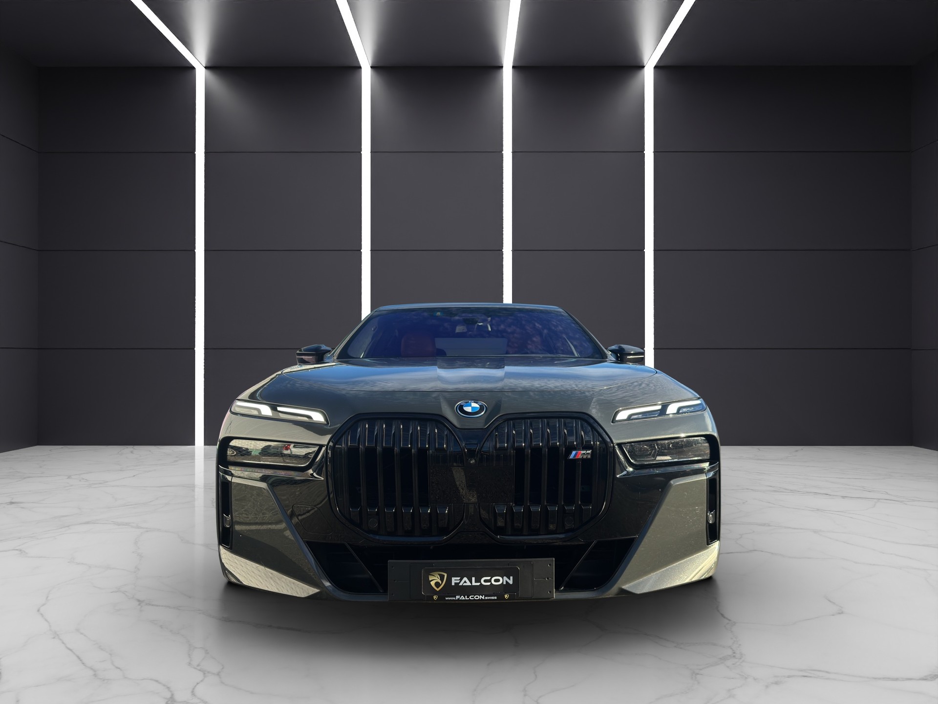 BMW M760e xDrive Steptronic-showroom-element-2