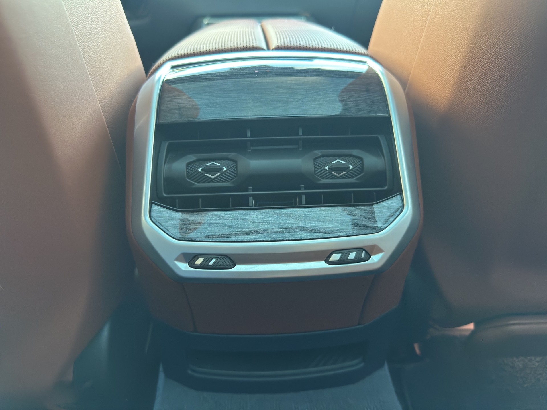 BMW M760e xDrive Steptronic-image-35