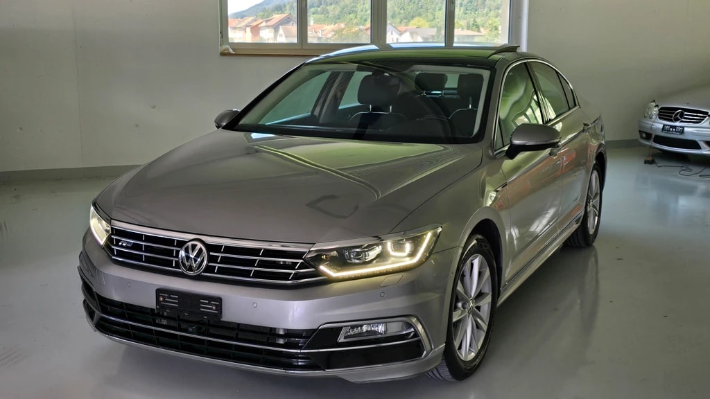 VW Passat 2.0 TDI R-Line Highline 4Motion