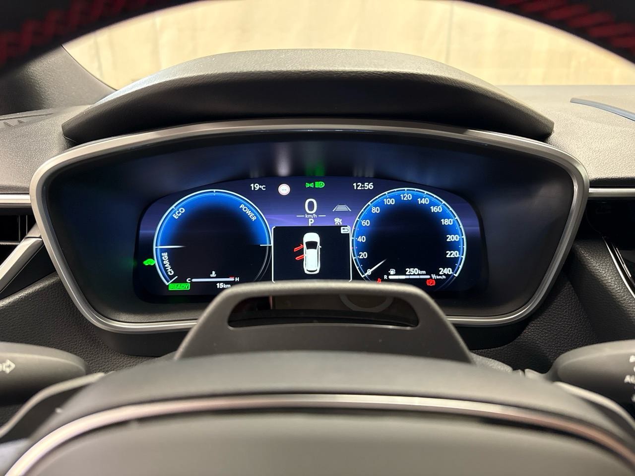 TOYOTA Corolla Touring Sports 2.0 HSD GR Sport e-CVT-image-8