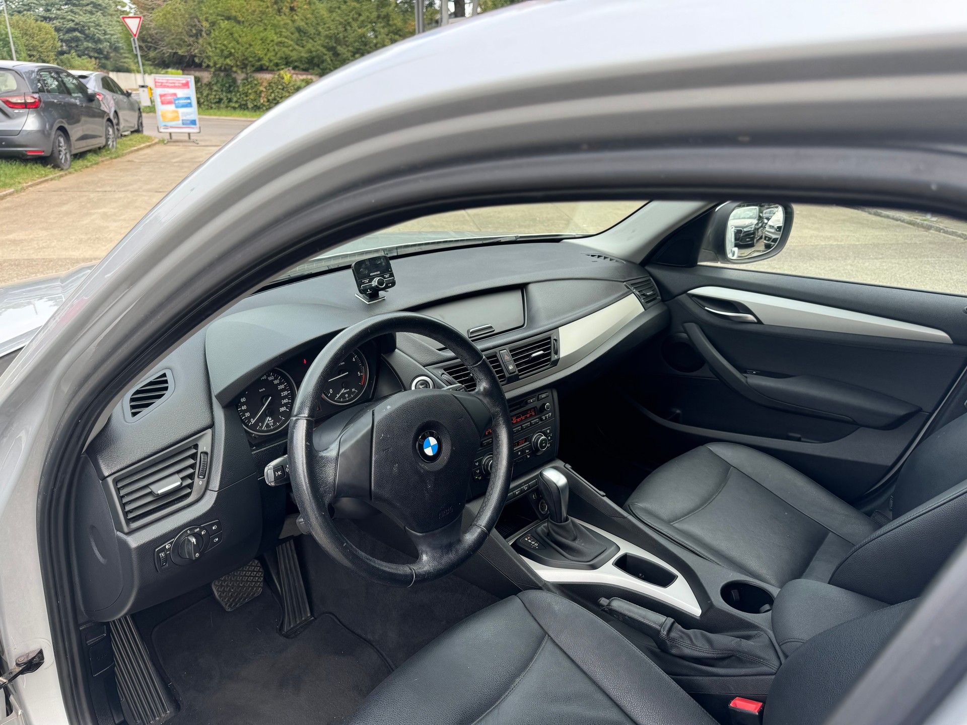 BMW X1 xDrive 20d Steptronic-image-9