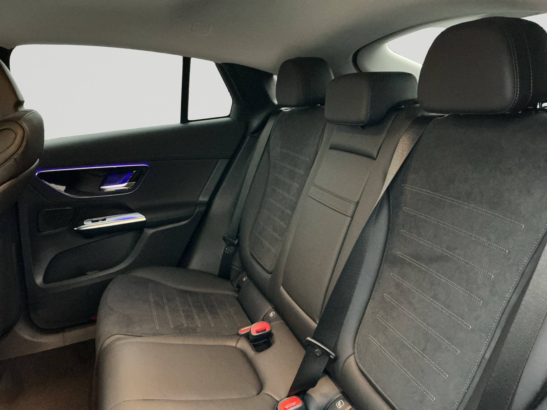MERCEDES-BENZ GLC 220 d Coupé 4Matic 9G-Tronic AMG Line Night-image-13