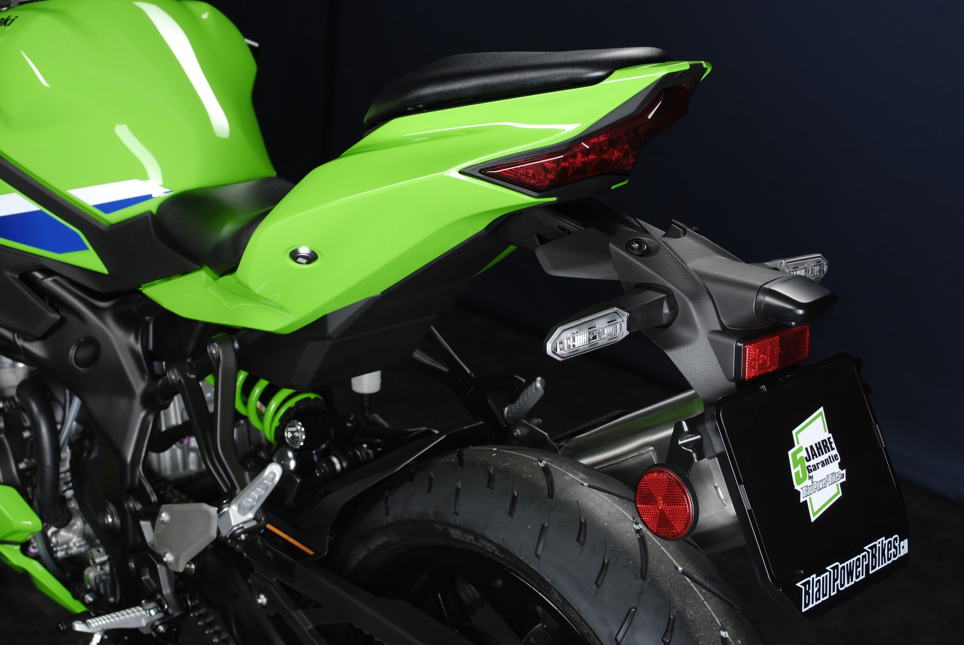 KAWASAKI NINJA ZX-4RR (35kW) MY26-image-11