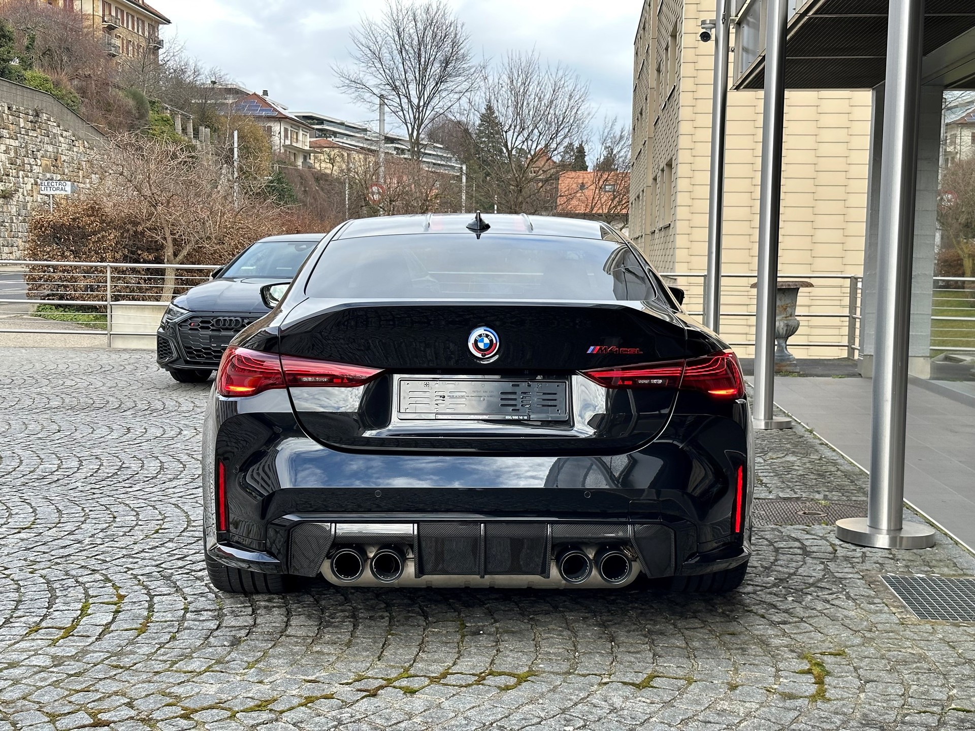 BMW M4 CSL Coupé-image-4